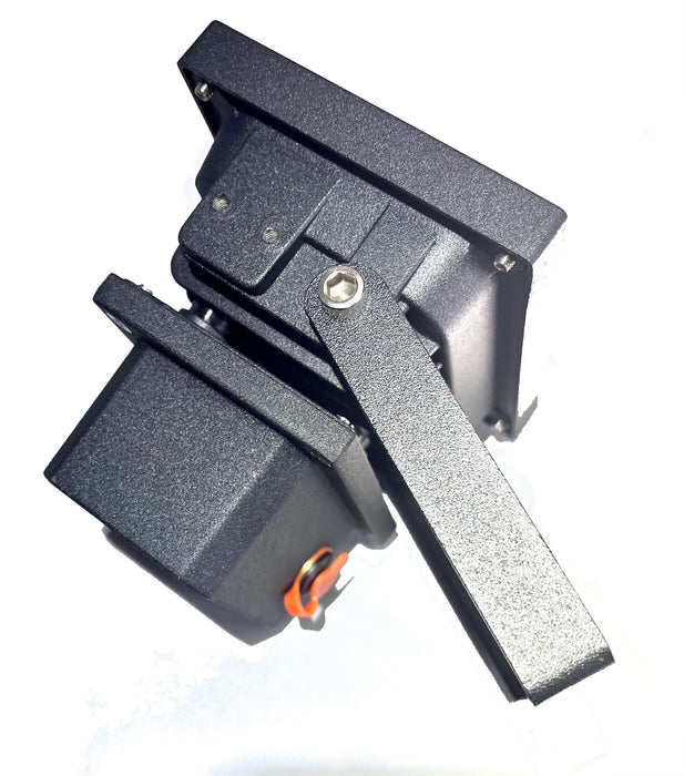 PROJECTEUR DEL 12V 10W 800-1000 LUMEN SERIE PROFESSIONEL