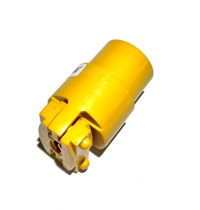 FEMALE YELLOW COMMERCIAL PLUG